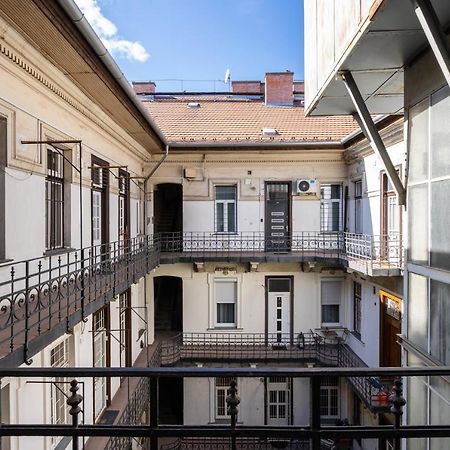 Galaxy Cube Apartment Budapest Exterior foto
